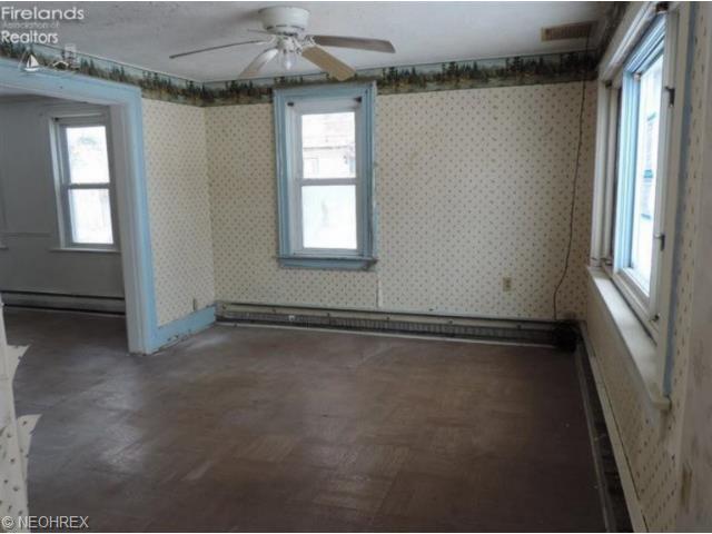 816 First St, Sandusky, OH 44870 photo 7