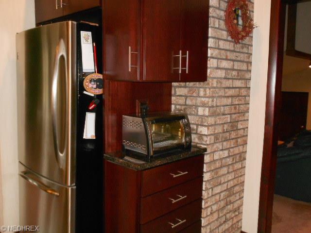 1842 Orchard Dr, Akron, OH 44333 photo 7