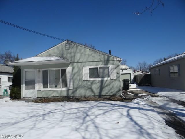 545 Garfield Ave, Elyria, OH 44035 photo 1