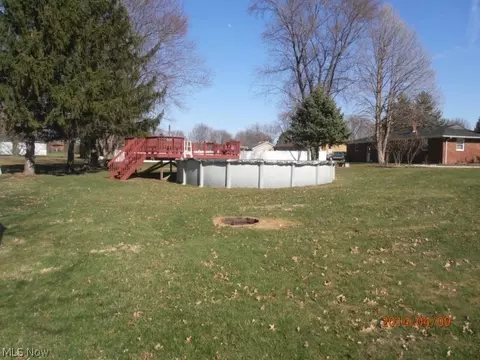 3793 Rolling Ridge Rd NE, Canton, OH 44721 photo 5