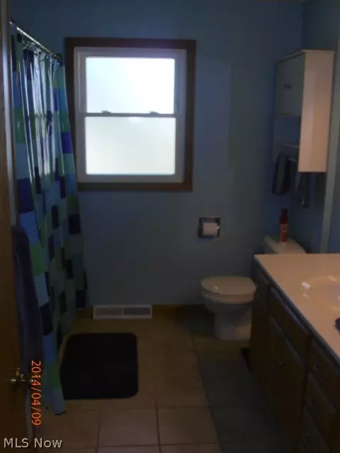 3793 Rolling Ridge Rd NE, Canton, OH 44721 photo 9