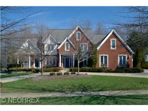8162 Chesterton Ln, North Royalton, OH 44133 photo 1