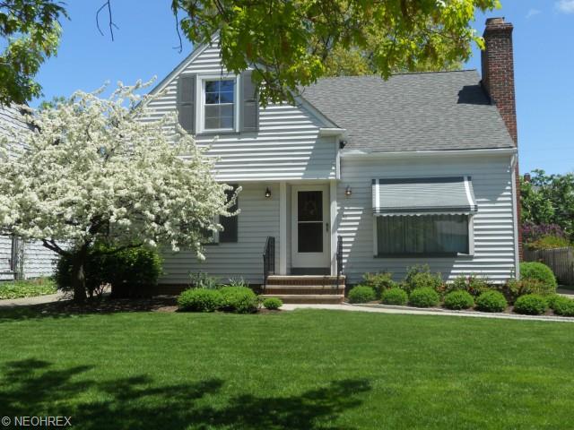51 E 211th St, Euclid, OH 44123 photo 1