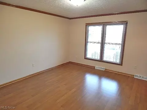 3033 Ethan, Brunswick, OH 44212 photo 4