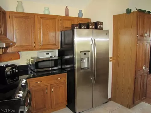 91 Rustic Ter, Munroe Falls, OH 44262 photo 2