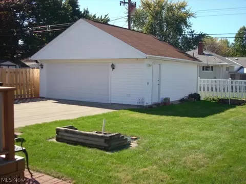 820 Charles St, Willowick, OH 44095 photo 22