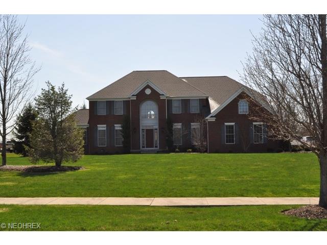 36910 Broadstone Dr, Solon, OH 44139 photo 1