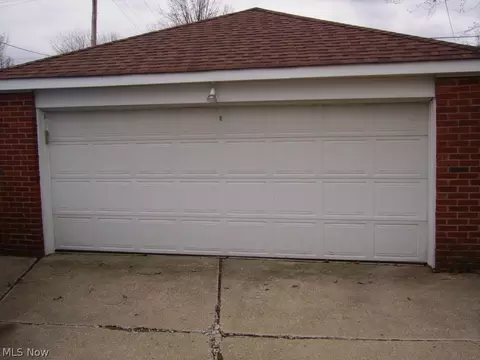 31606 Royalview Dr, Willowick, OH 44095 photo 19
