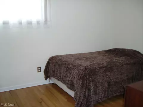 31606 Royalview Dr, Willowick, OH 44095 photo 10