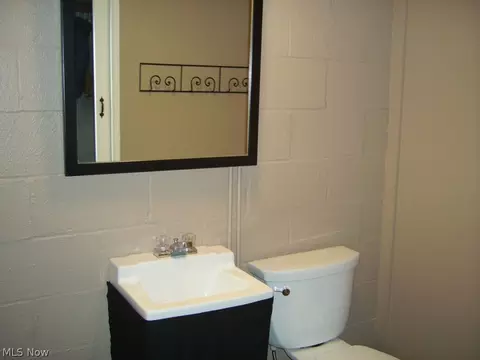 31606 Royalview Dr, Willowick, OH 44095 photo 15