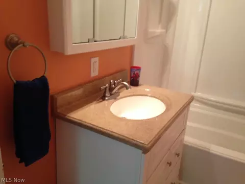 327 E Grant St, Kent, OH 44240 photo 6