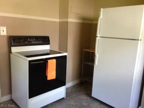 327 E Grant St, Kent, OH 44240 photo 5