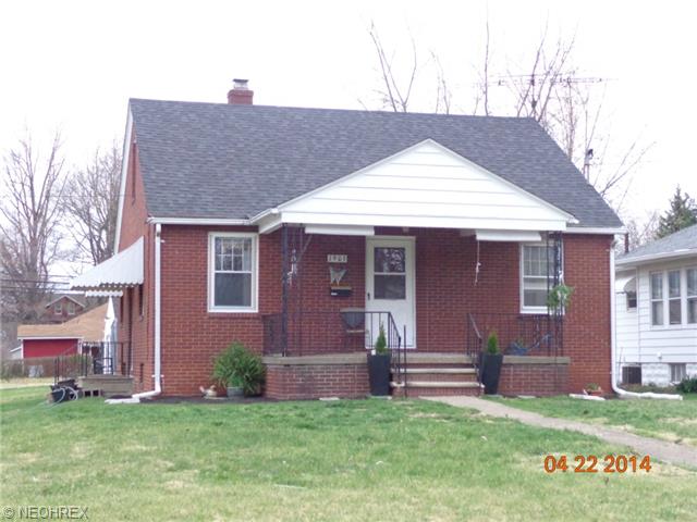 1903 E 36th St, Lorain, OH 44055 photo 1