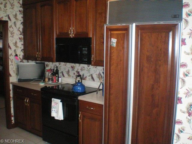 201 Williams St, Huron, OH 44839 photo 1