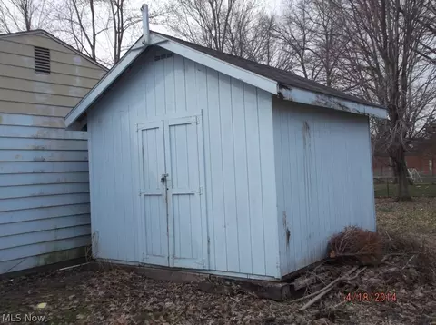 9083 Wilverne Dr, Windham, OH 44288 photo 11