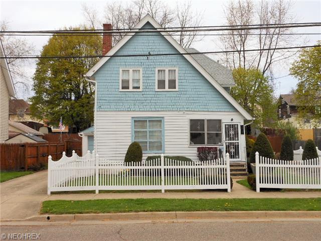 1529 Hampton Rd, Akron, OH 44305 photo 1