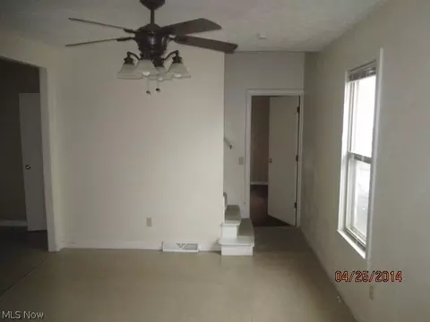 212 E 33rd St, Lorain, OH 44055 photo 6