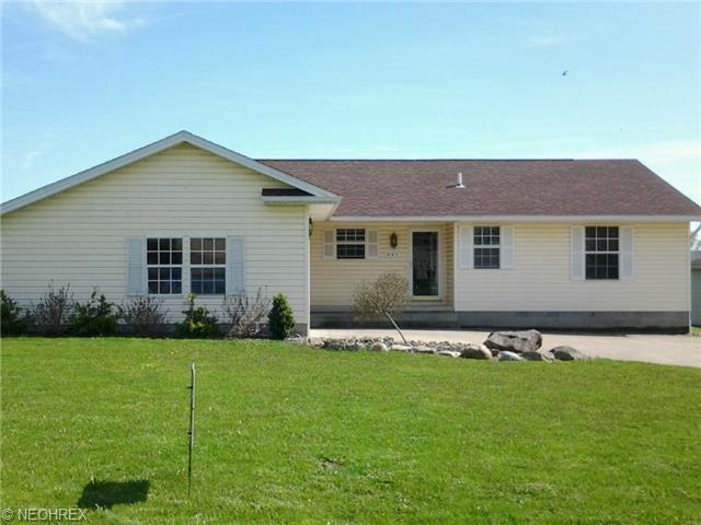 647 Angiline Dr, Youngstown, OH 44512 photo 1
