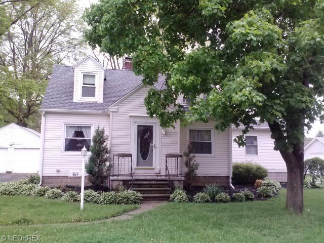 369 E 46th St, Lorain, OH 44052 photo 1