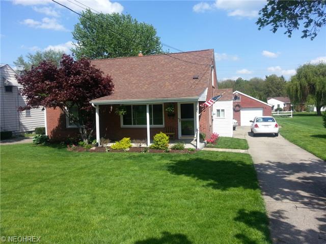1040 5th St, Struthers, OH 44471 photo 1