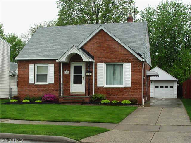 408 E 326th St, Eastlake, OH 44095 photo 1