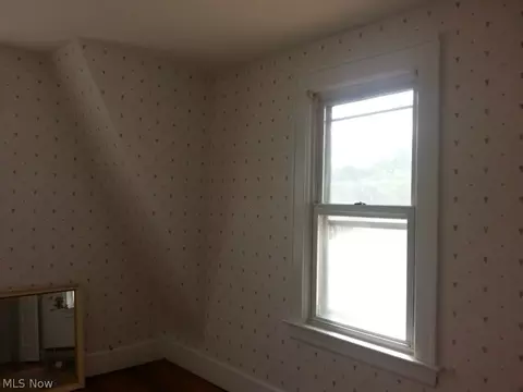 1940 E 44th St, Ashtabula, OH 44004 photo 9
