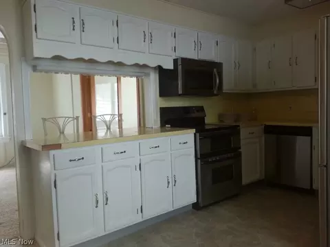 1940 E 44th St, Ashtabula, OH 44004 photo 12