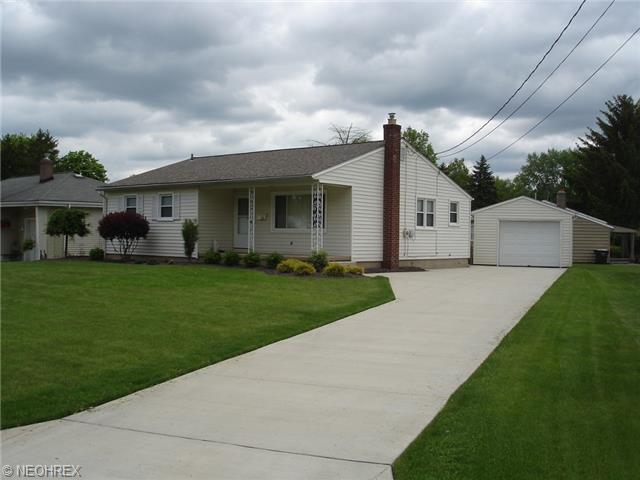25 Cathy Way, Youngstown, OH 44512 photo 1