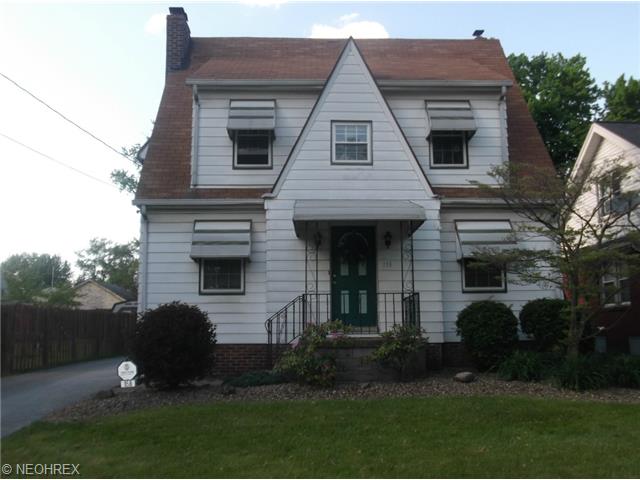 158 Beechwood Dr, Youngstown, OH 44512 photo 1