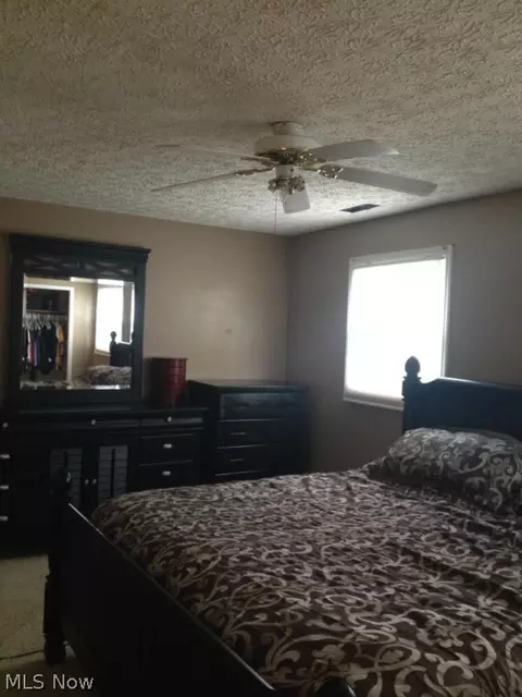 368 Naples Dr, Elyria, OH 44035 photo 18