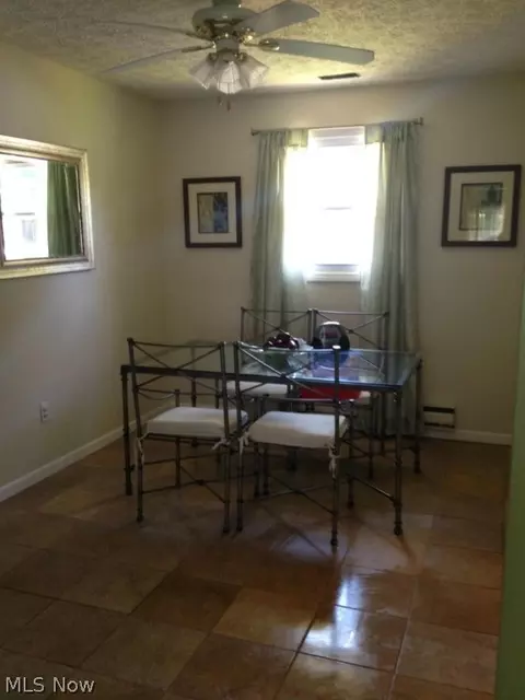 368 Naples Dr, Elyria, OH 44035 photo 6