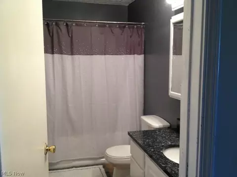 368 Naples Dr, Elyria, OH 44035 photo 9