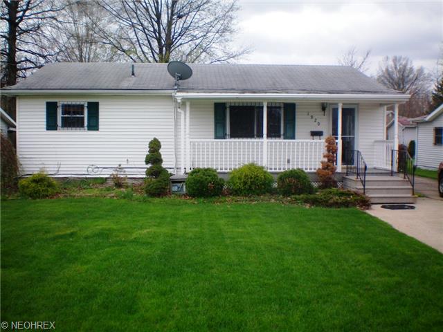 1920 E 40th St, Lorain, OH 44055 photo 1