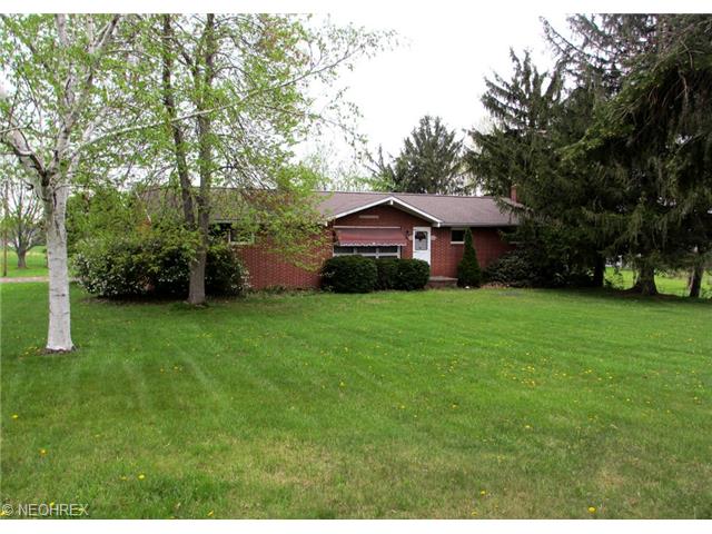 11605 Elton St SW, Navarre, OH 44662 photo 1