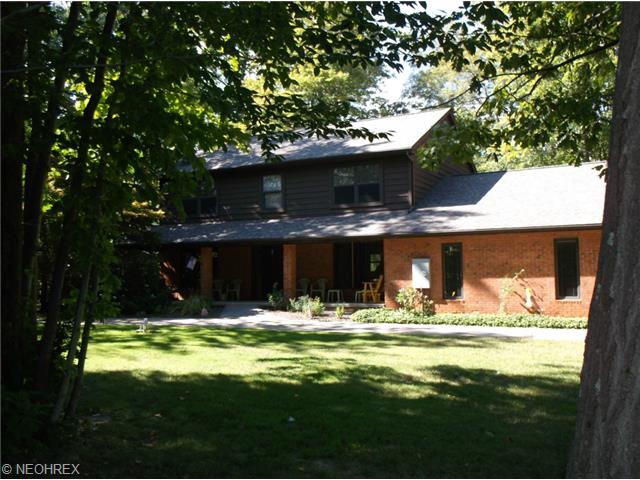 10420 Meadowhurst Ln, Chardon, OH 44024 photo 1