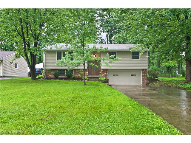 766 Howard St, Elyria, OH 44035 photo 1