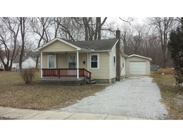 730 W 38th St, Ashtabula, OH 44004 photo 1