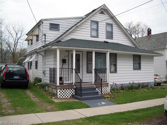 420 S Sycamore St, Ravenna, OH 44266 photo 1