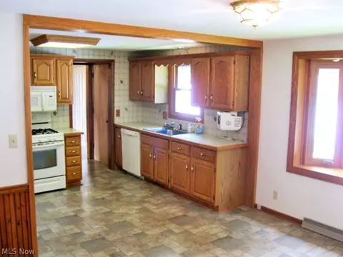 4635 9th St NW, Canton, OH 44708 photo 4