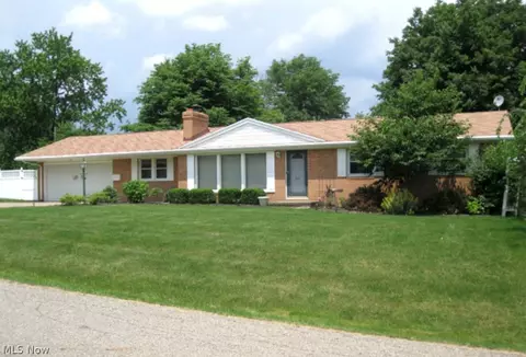 4635 9th St NW, Canton, OH 44708 photo 1