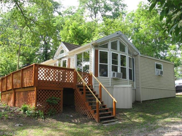 9019 River Rd, Huron, OH 44839 photo 1