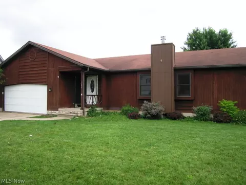200 Parklane Dr, Lagrange, OH 44050 photo 1