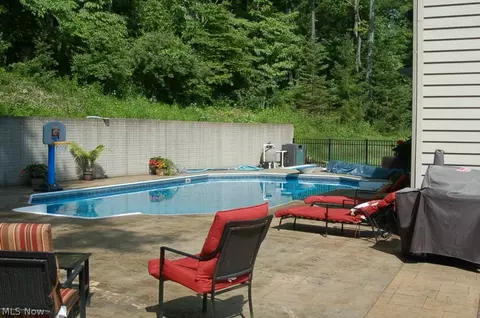 2456 Pyle Rd NW, Dover, OH 44622 photo 5