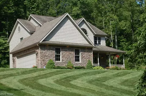 2456 Pyle Rd NW, Dover, OH 44622 photo 3