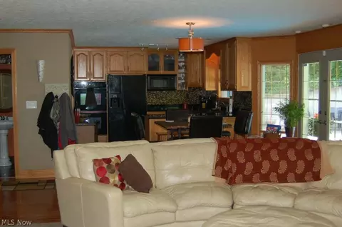 2456 Pyle Rd NW, Dover, OH 44622 photo 8