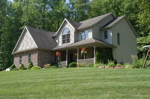 2456 Pyle Rd NW, Dover, OH 44622 photo 1