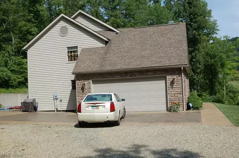 2456 Pyle Rd NW, Dover, OH 44622 photo 4