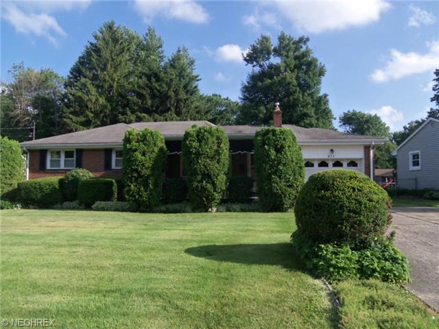 873 Edenridge Dr, Youngstown, OH 44512 photo 1