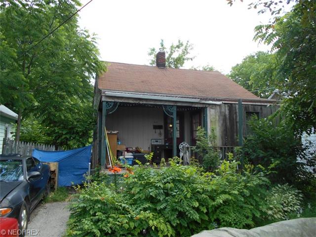 325 S 18th St, Sebring, OH 44672 photo 1