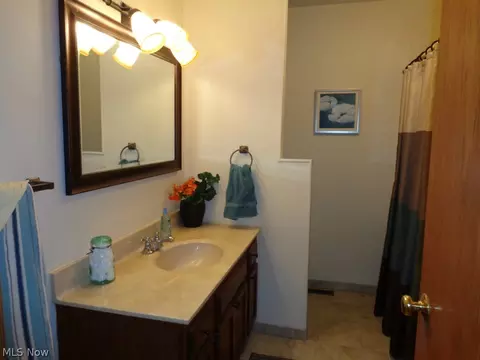 8890 Bechtel Rd, Elyria, OH 44035 photo 17